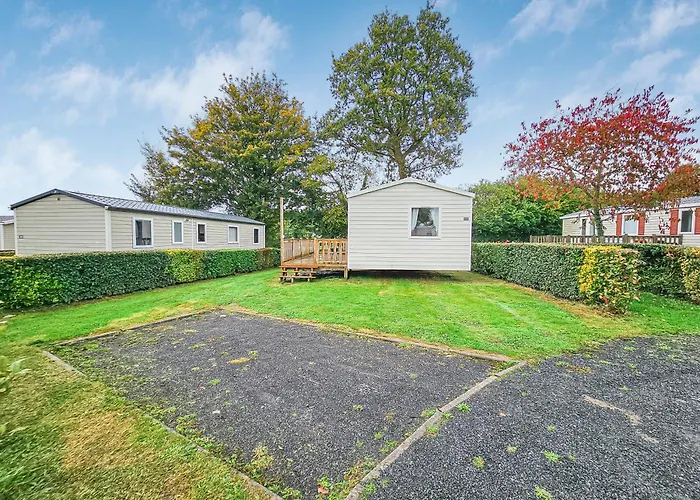 Camping Loc Younes *